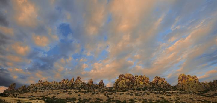 Devil's Backbone al atardecer por David Clack, 2017 Artista visual