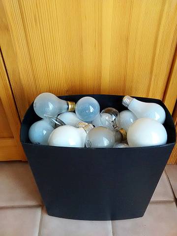 Light bulbs Light bulbs